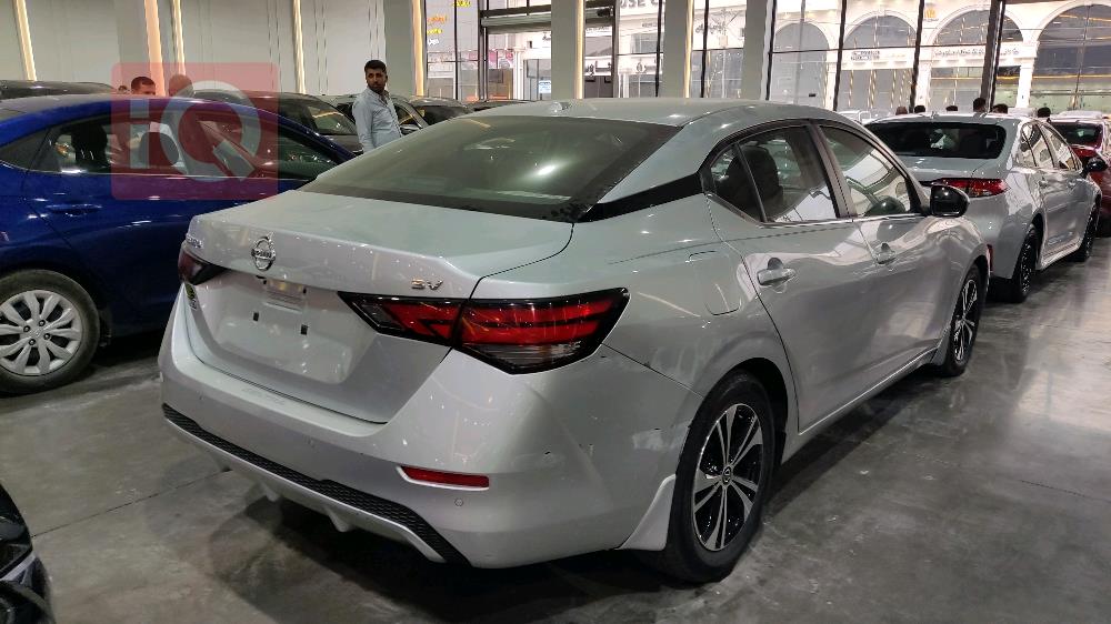 نیسان سێنترا